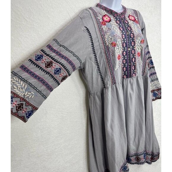 Johnny Was Workshop Women's Embroidered Gray Size Large Silk Dress READ - Picture 3 of 16